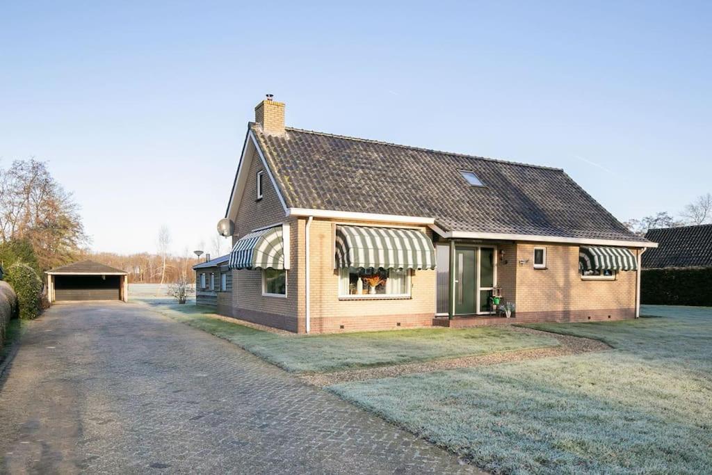 Knus Appartement Aan Bosrand Hornsterzwaag ภายนอก รูปภาพ